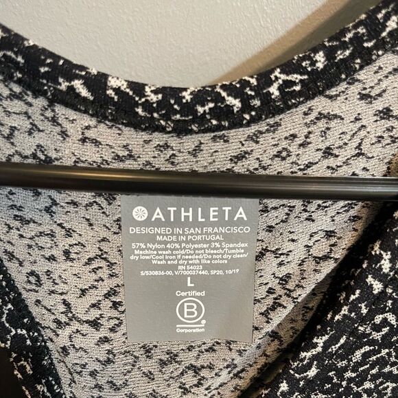 NWOT Athleta Tank - Picture 4 of 6